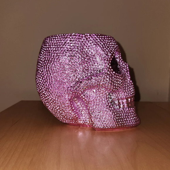 Skull Makeup Brush Holder - Picture 4 of 8